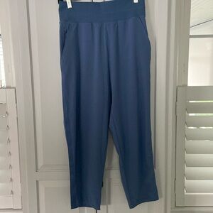 Athleta Nolita Tapered Crop Pants size 8